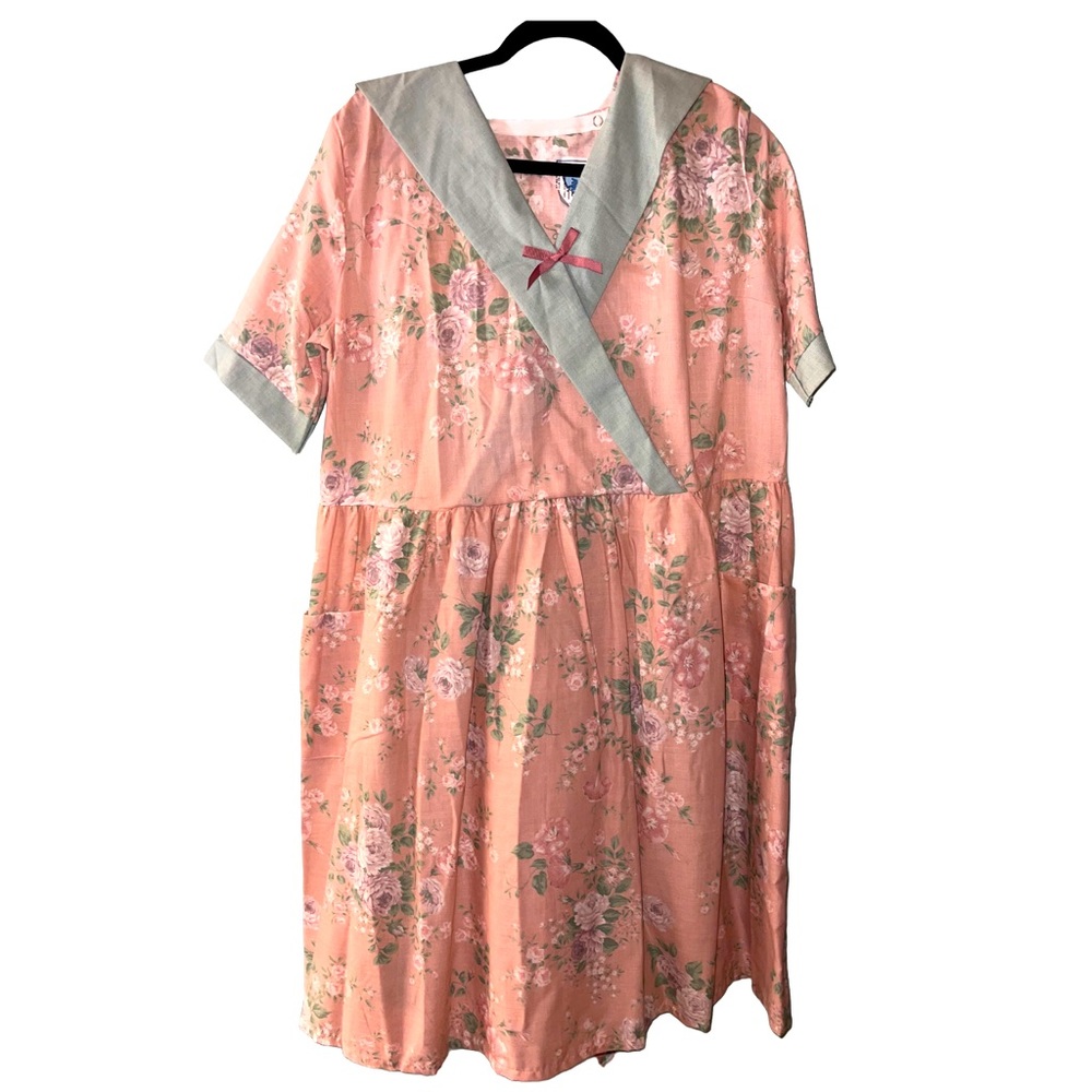 Open back dress with pockets (Sz Med) for  seniors,patients, or disabled adults